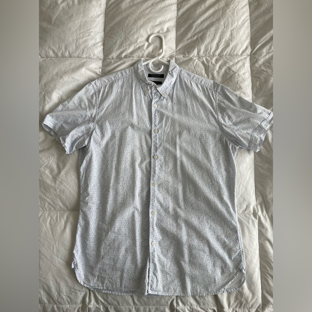 Banana Republic short sleeve casual button down
